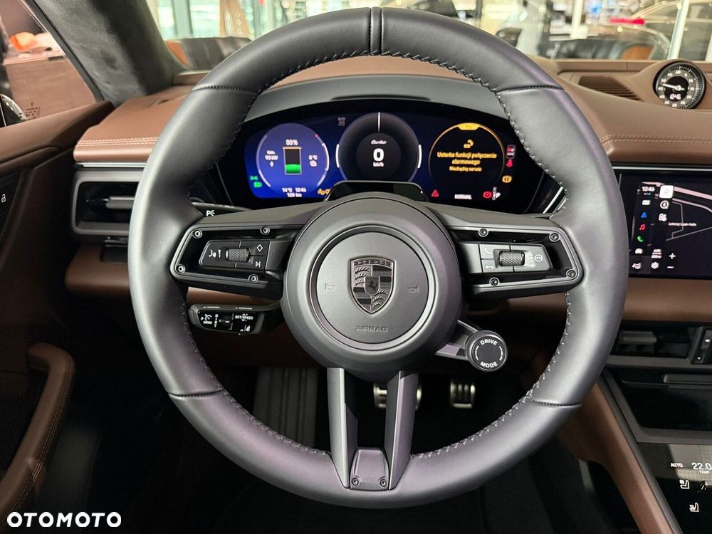 Porsche Macan - 25