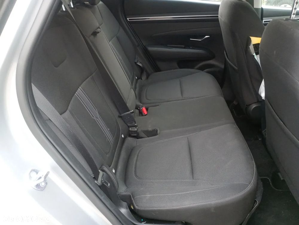 Hyundai Tucson 1.6 T-GDi HEV 2WD Advantage - 16