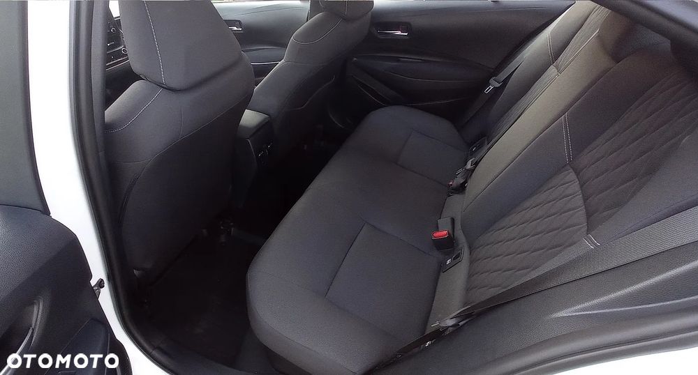 Toyota Corolla - 11
