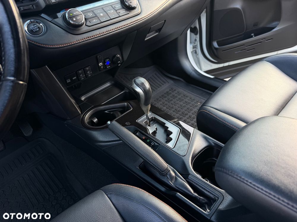 Toyota RAV4 - 26