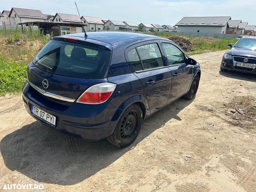 Opel Astra - 4