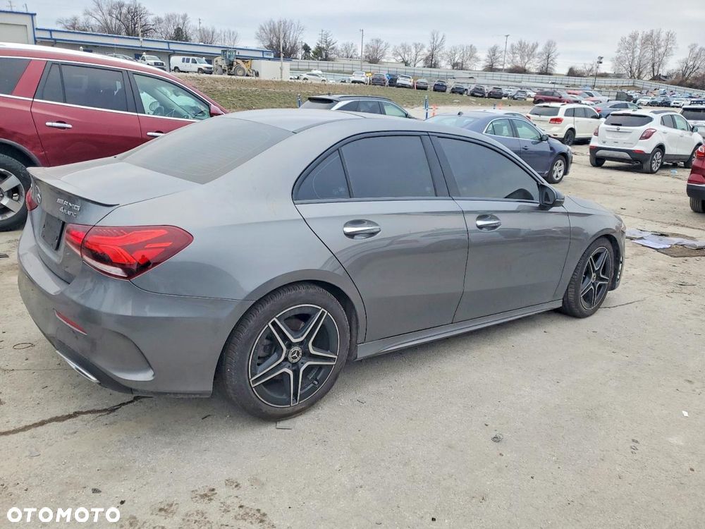 Mercedes-Benz Klasa A 220 4Matic 8G-DCT Special Edition - 4