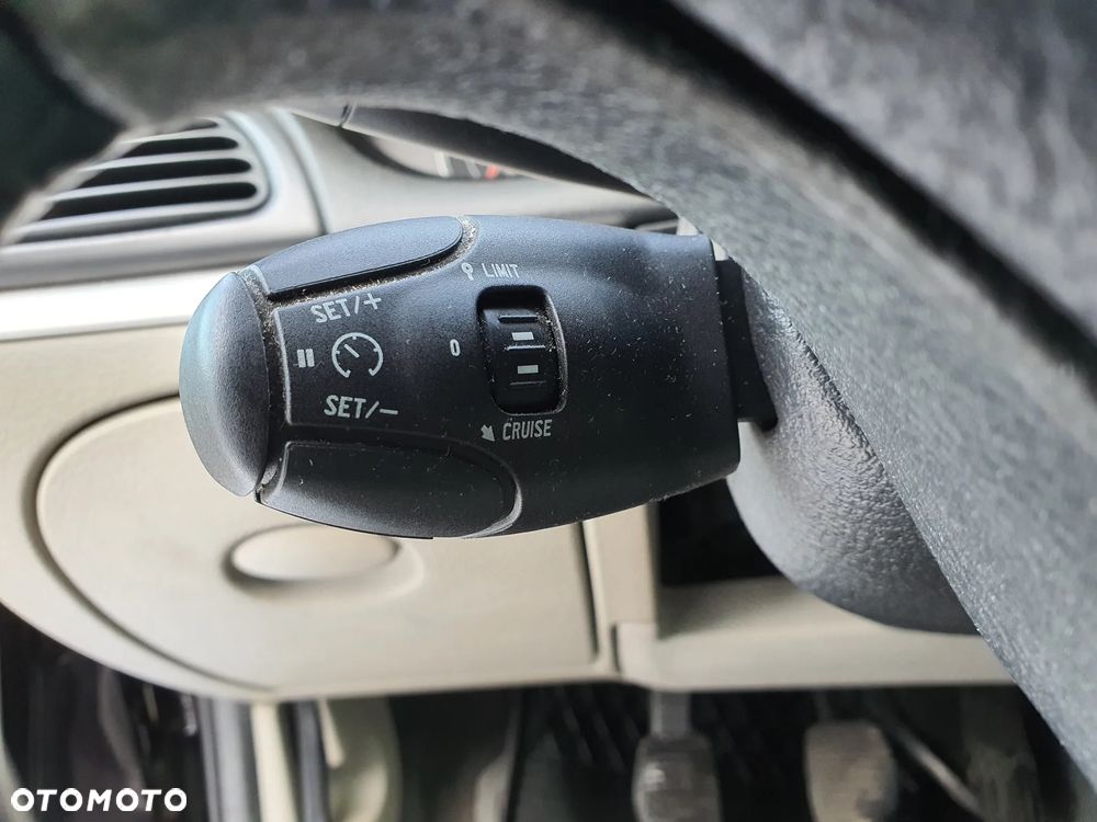 Citroën C5 II 1.8i 16V - 16