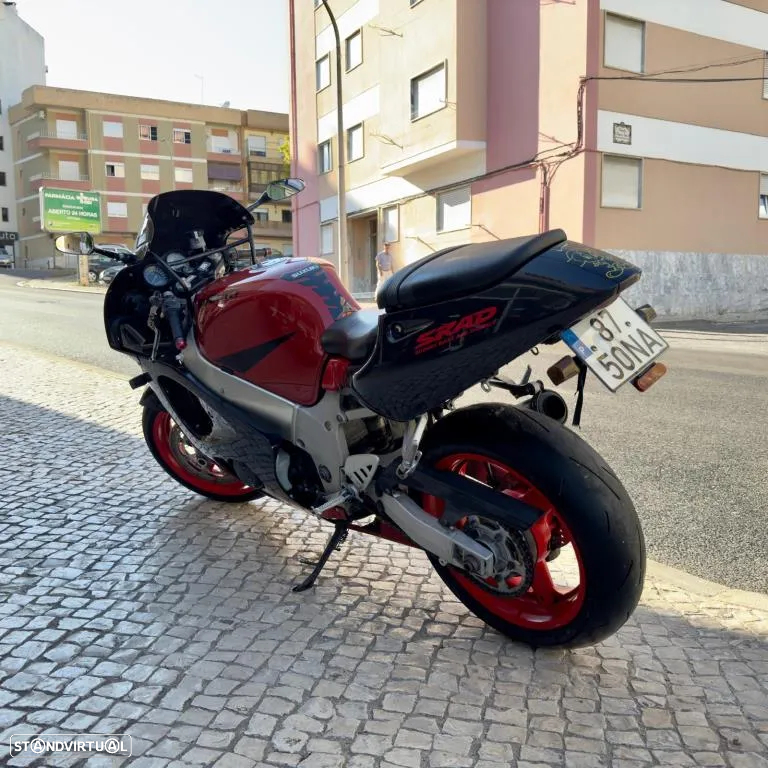 Suzuki GSX-R 600 SRAD - 6