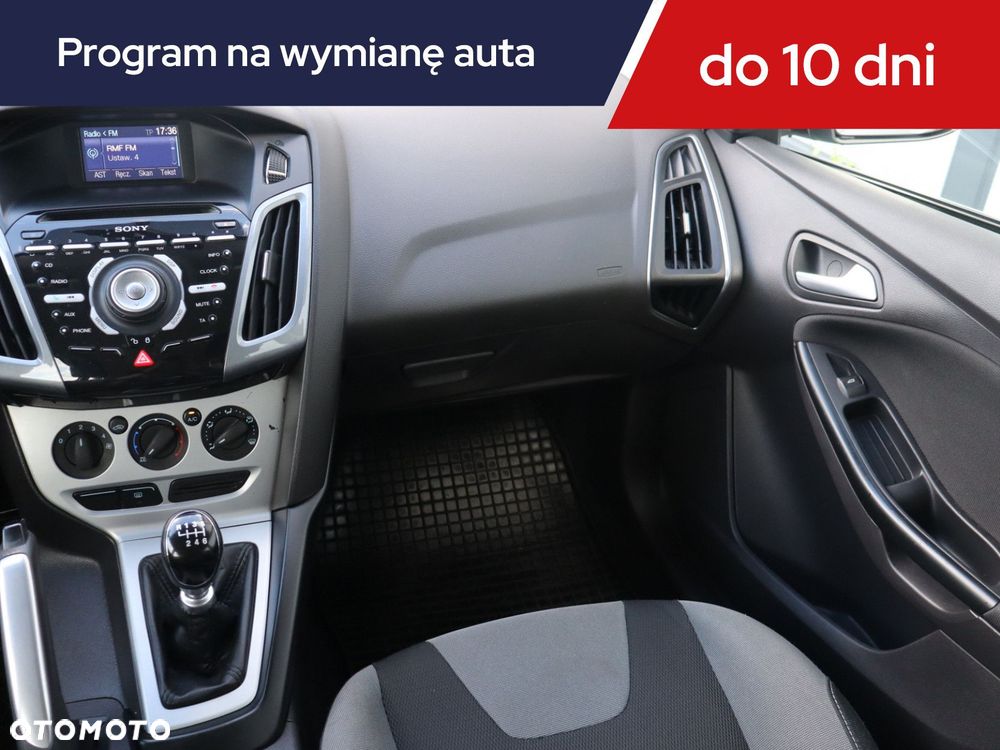 Ford Focus SW - 10