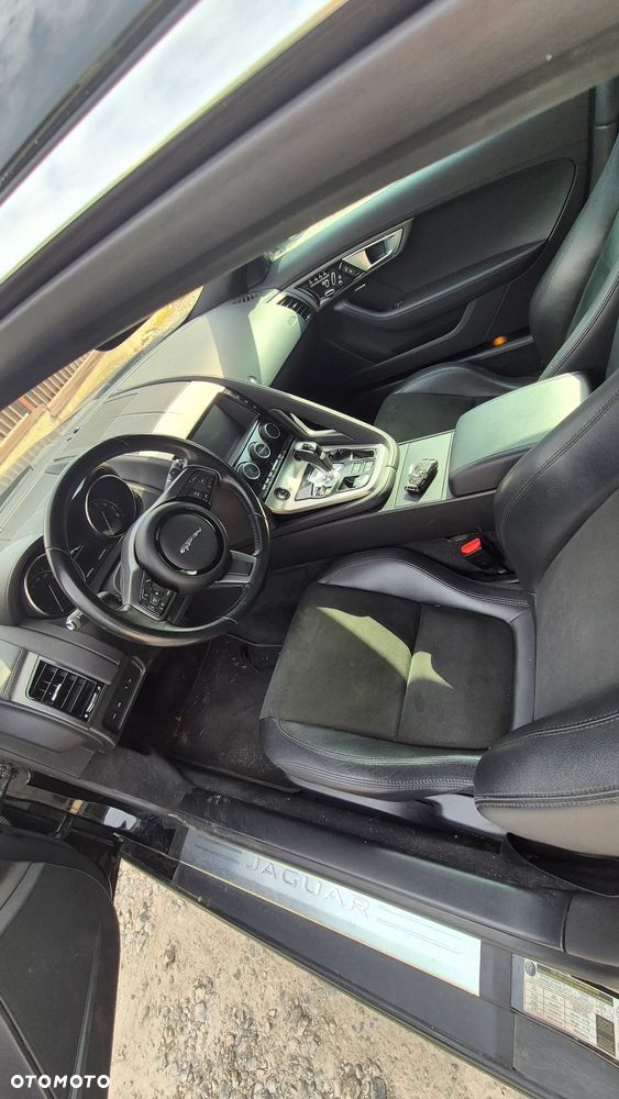 Jaguar F-Type Standard - 3