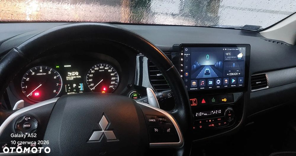 Mitsubishi Outlander 2.0 Intense + 4WD CVT - 12