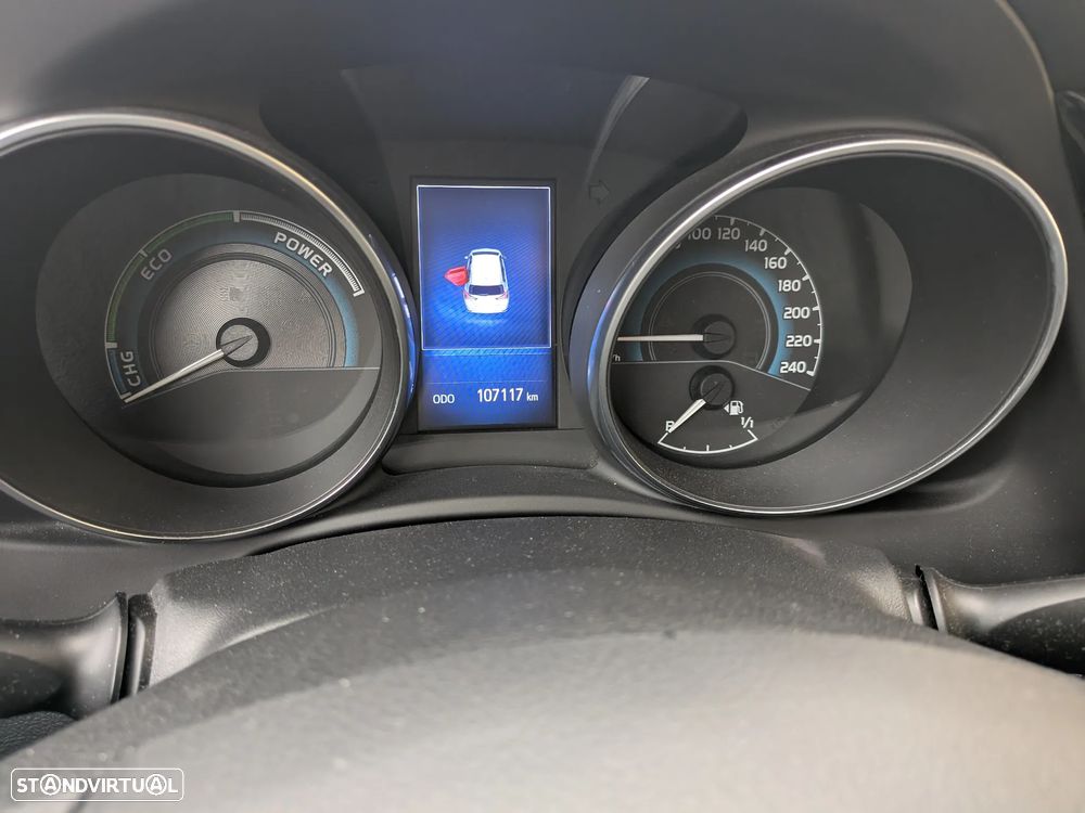 Toyota Auris 1.8 HSD Comfort +P.Sport+Navi - 9