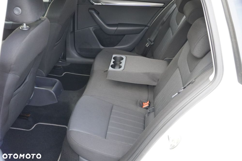 Skoda Octavia 1.5 TSI ACT DSG Clever - 12