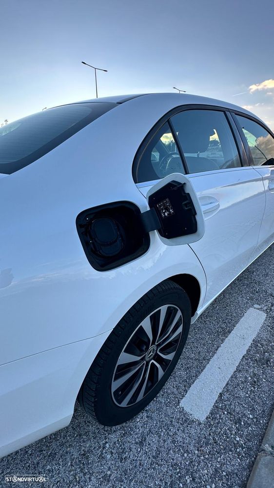 Mercedes-Benz A 250 Limousine e Style Plus - 12