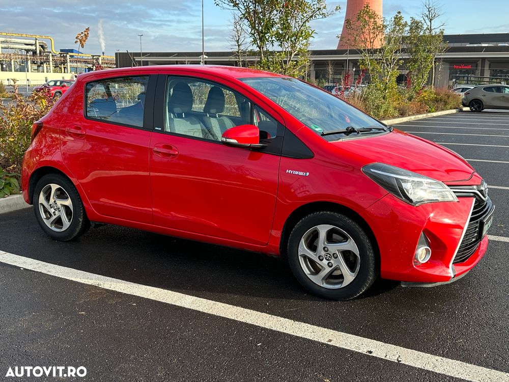 Toyota Yaris 1.5 VVT-i HSD Luna - 16