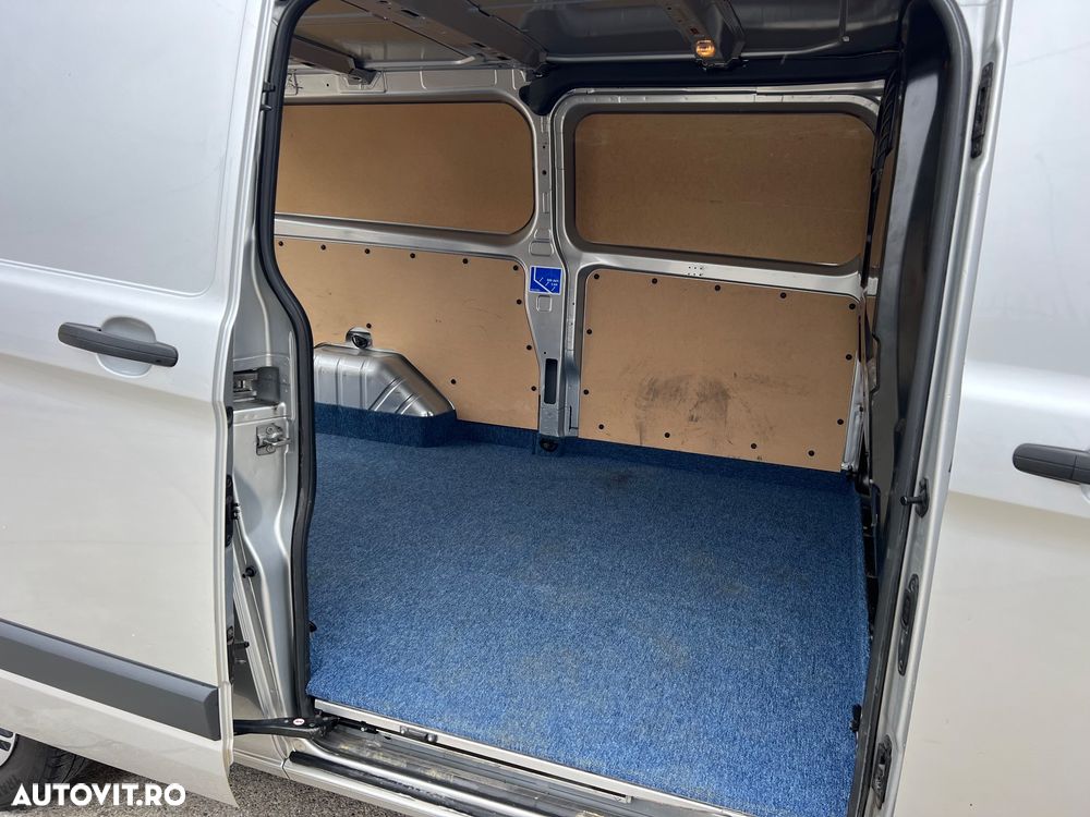 Ford TRANSIT CUSTOM - 10