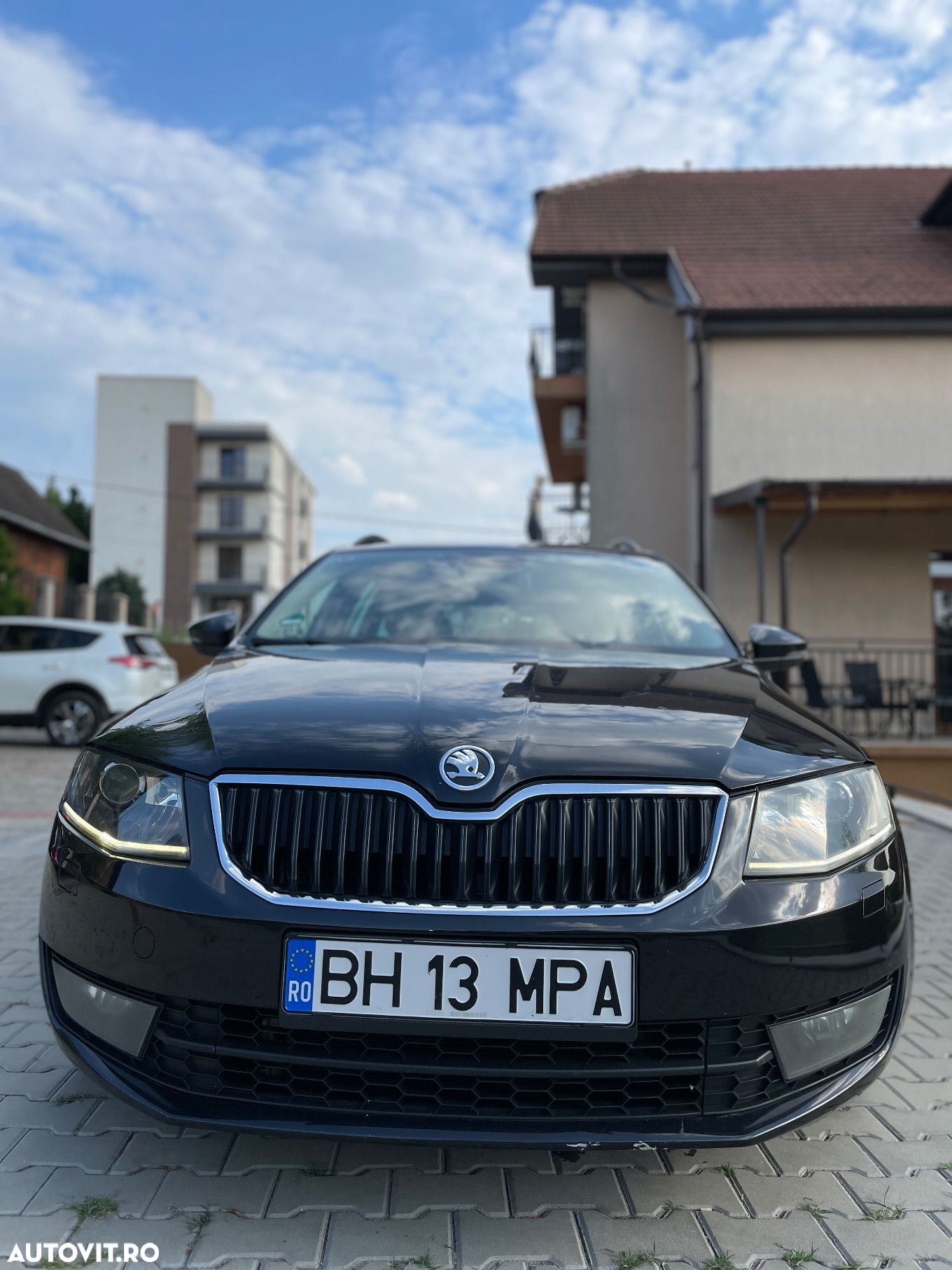 Skoda Octavia Combi Diesel 2.0 TDI DSG Style - 1