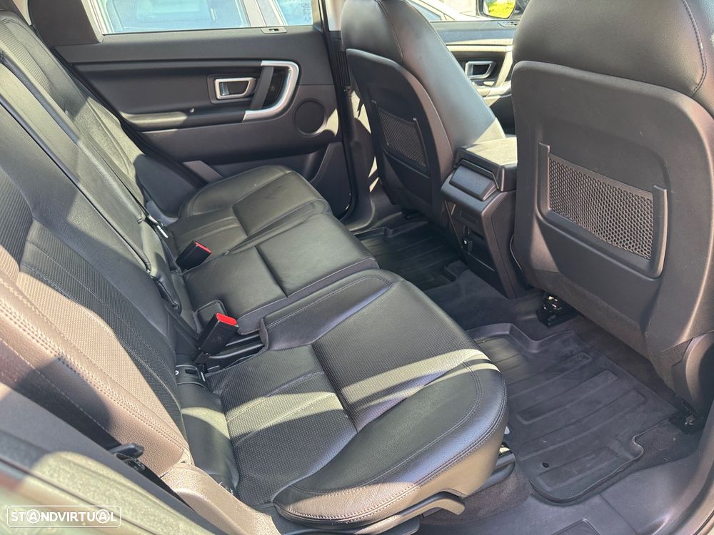 Land Rover Discovery Sport TD4 HSE - 12