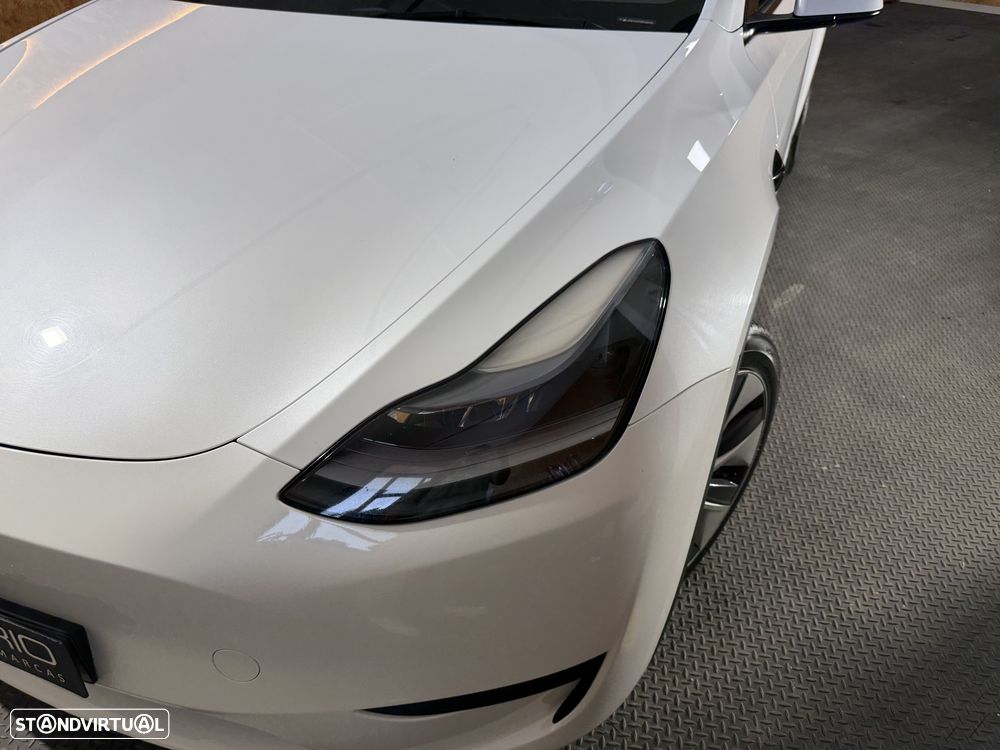 Tesla Model Y Standard - 10