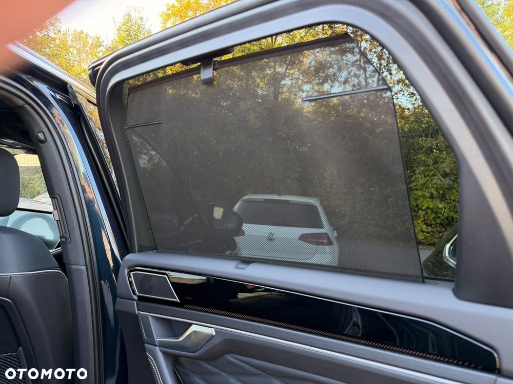 Volkswagen Touareg 3.0 V6 TDI 4Motion R-Line - 29