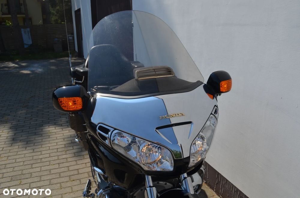 Honda GL - 8