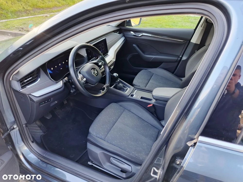 Skoda Octavia 1.5 TSI ACT Style - 9