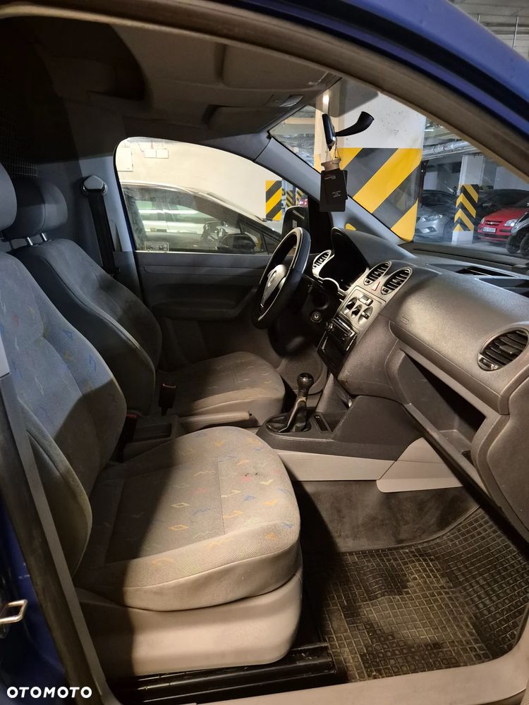 Volkswagen Caddy - 28