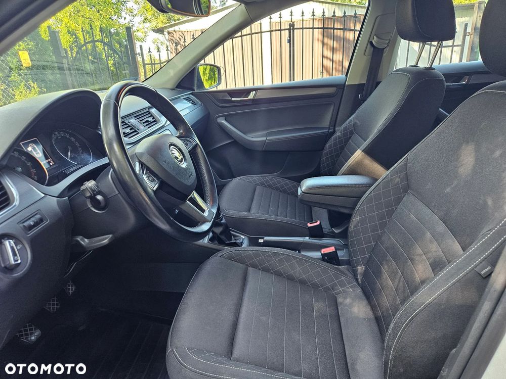 Skoda RAPID Spb 1.6 TDI DPF Style - 7