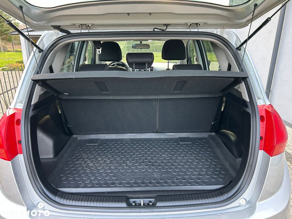 Kia Venga 1.6 CRDi 128 ISG Vision - 11
