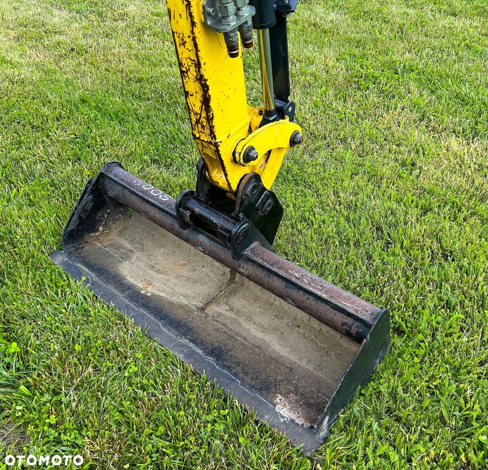 Yanmar SV16 - 8