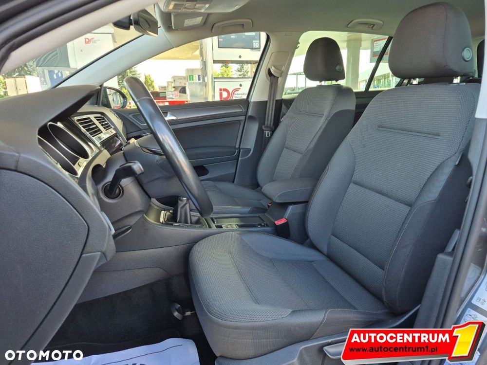 Volkswagen Golf - 13