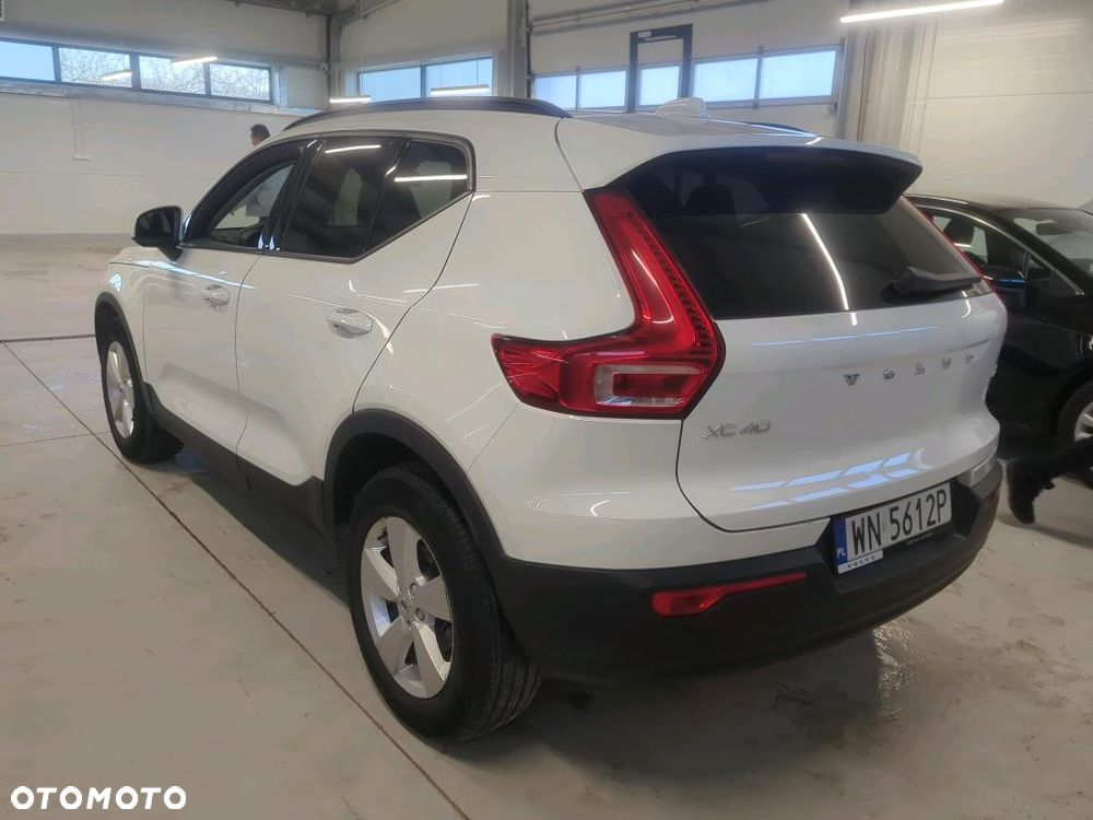 Volvo XC 40 T3 Momentum - 3