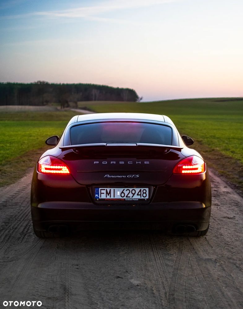 Porsche Panamera - 8