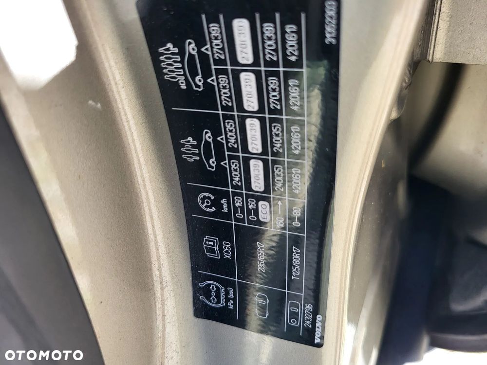 Volvo XC 60 D4 Geartronic Momentum - 1