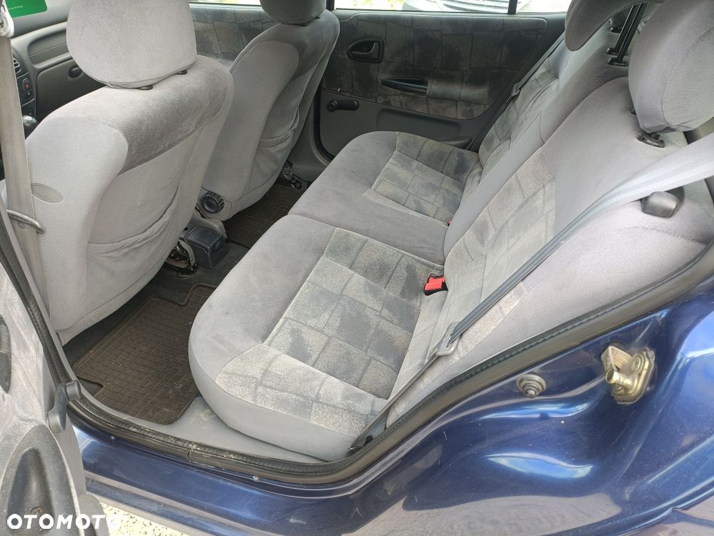 Renault Megane - 8