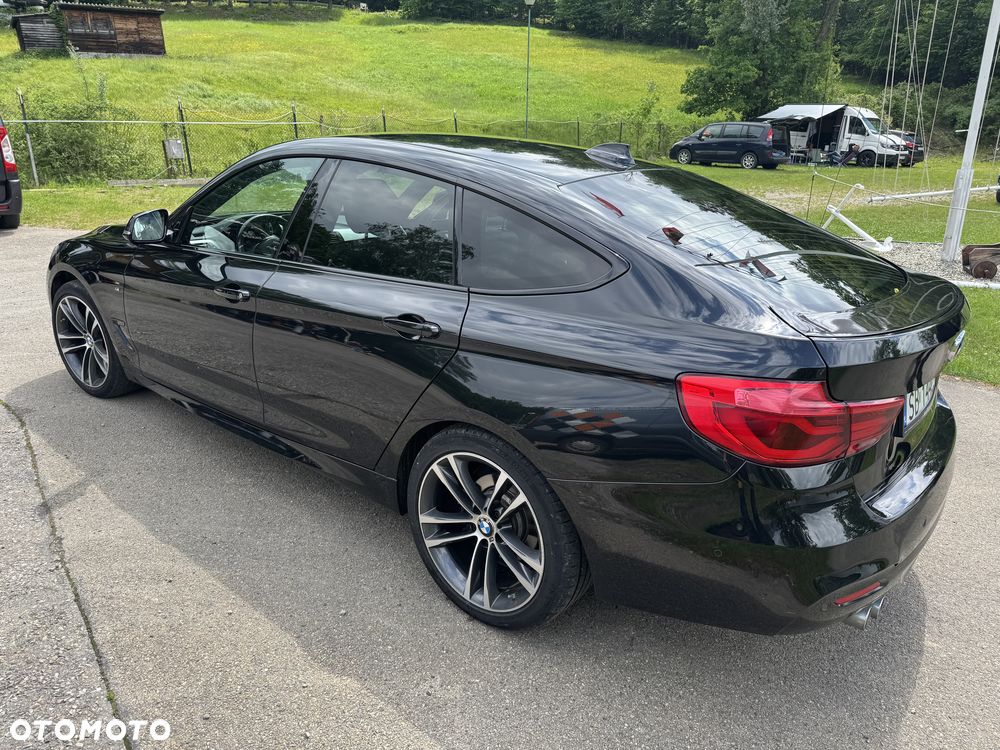 BMW 3GT 320d xDrive M Sport - 16