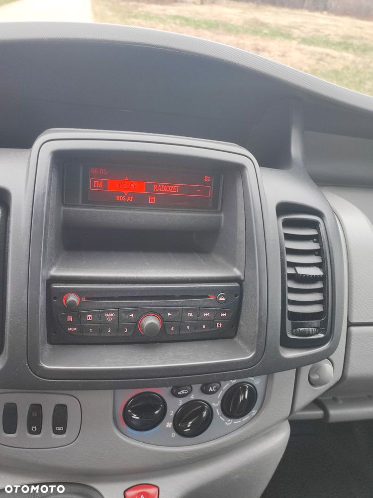 Renault Trafic - 22