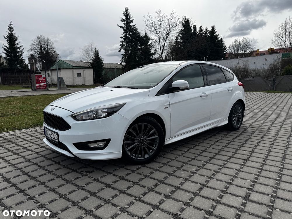Ford Focus 1.0 EcoBoost Start-Stopp-System ST-LINE - 4