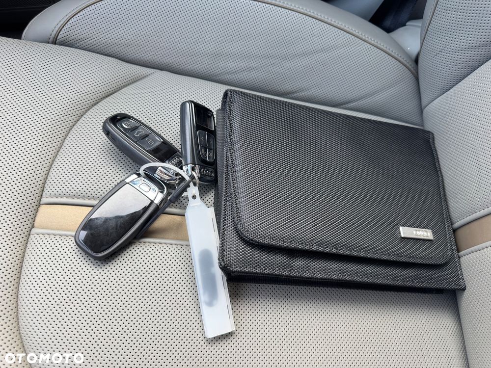 Audi A8 3.0 TDI ultra DPF quattro tiptronic - 29
