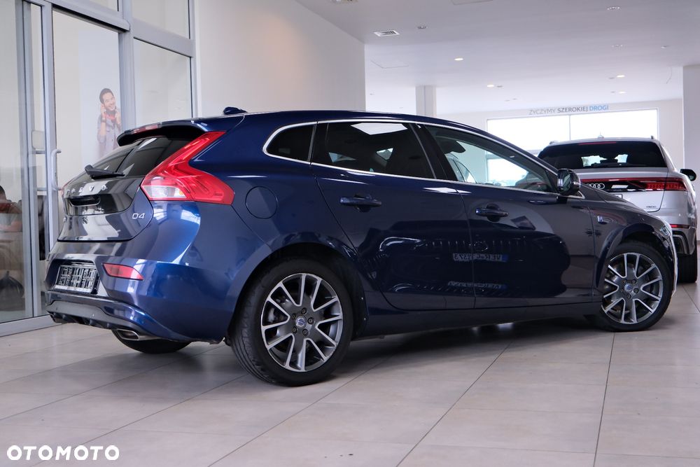 Volvo V40 D4 Drive-E Ocean Race - 10