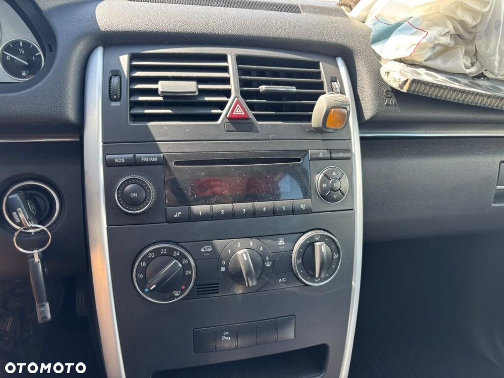 Mercedes-Benz Klasa B 200 CDI DPF Autotronic - 8