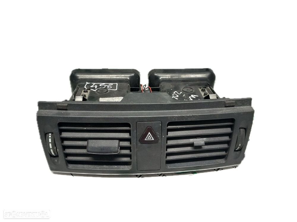 Grelha / Difusor Sofagem Mercedes-Benz C-Class (W204) - 1