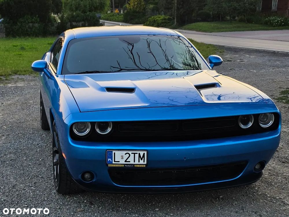 Dodge Challenger - 4