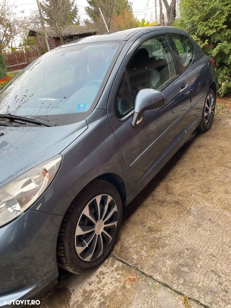 Peugeot 207 - 2
