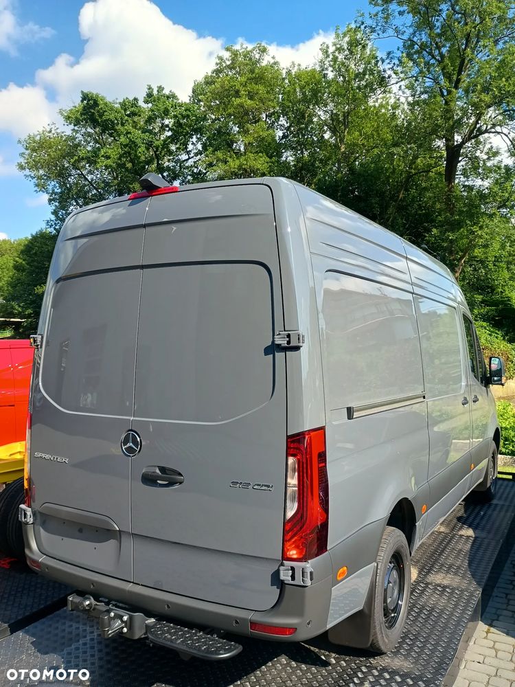 Mercedes-Benz Sprinter Furgon L2H2 - 9