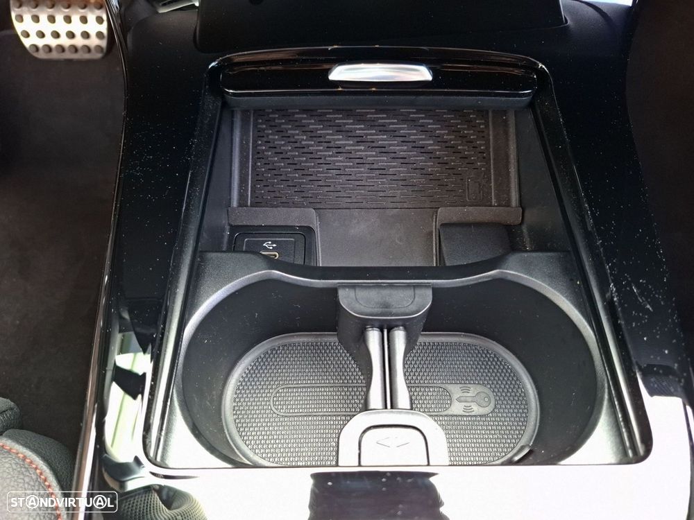 Mercedes-Benz A 250 e - 21