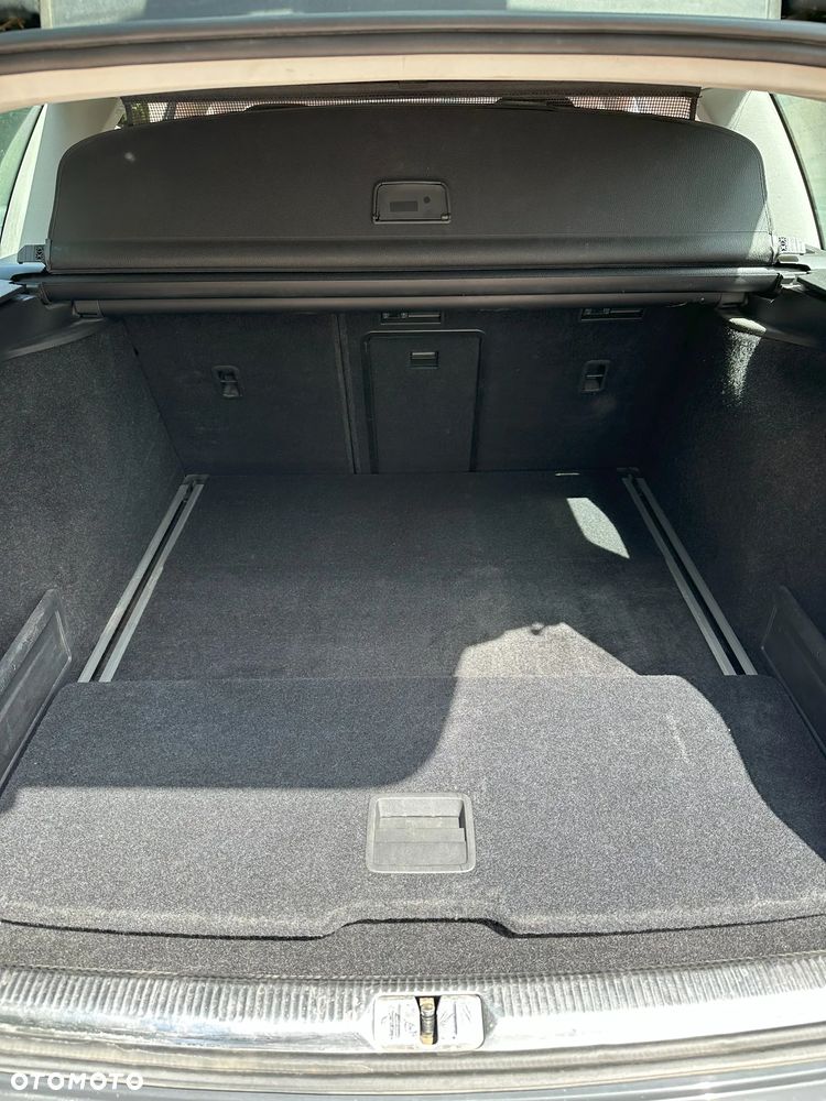 Volkswagen Passat 2.0 Blue TDI SCR Comfortline - 19