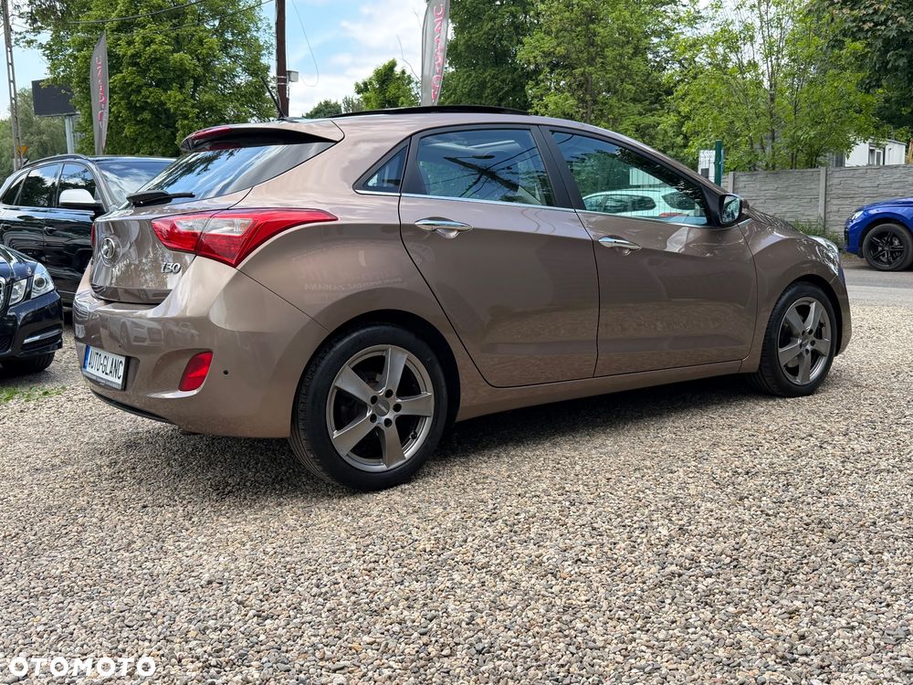 Hyundai i30 blue 1.6 GDI Passion - 6