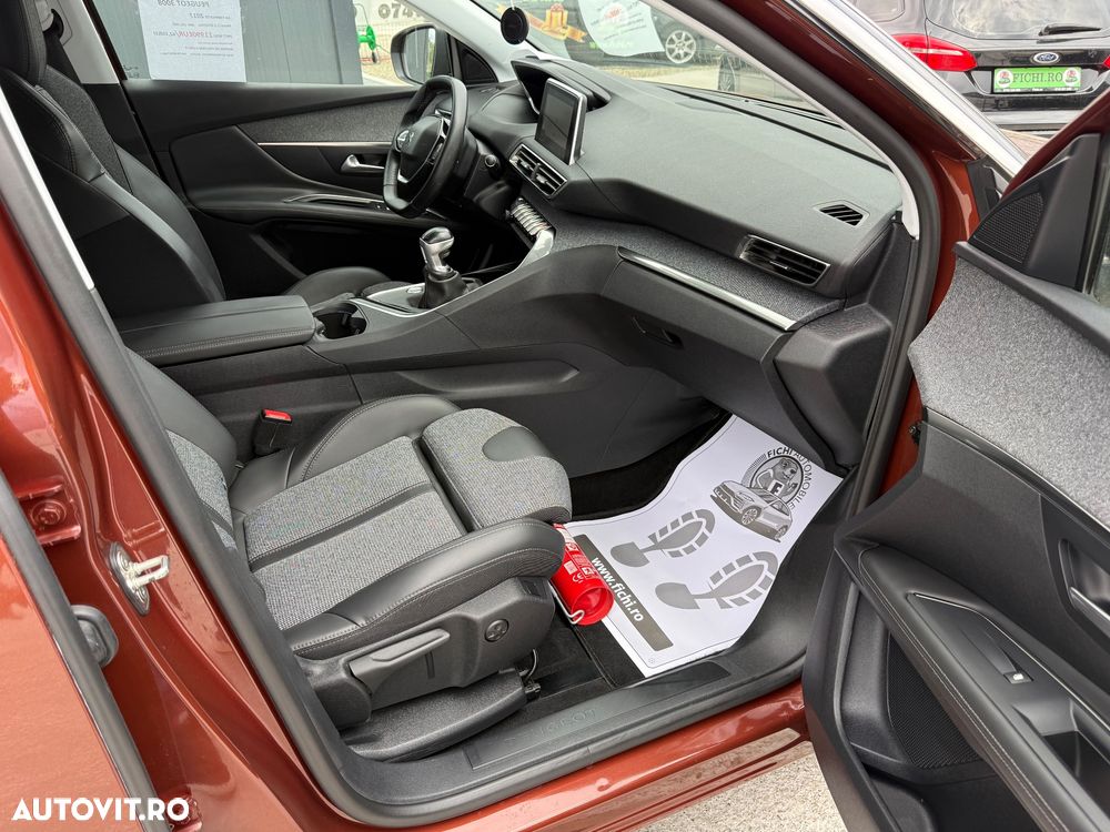 Peugeot 3008 PureTech 130 Stop & Start GPF Active Business-Paket - 12