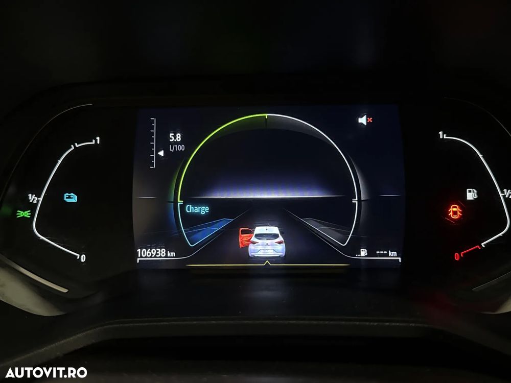 Renault Clio - 11
