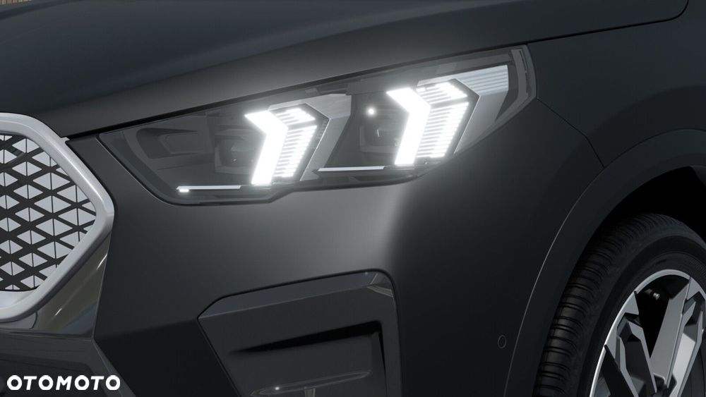 BMW iX2 eDrive20 66.5kWh M Sport - 7