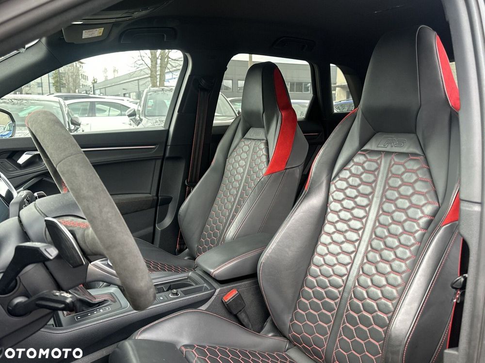Audi Q3 RS S tronic - 12