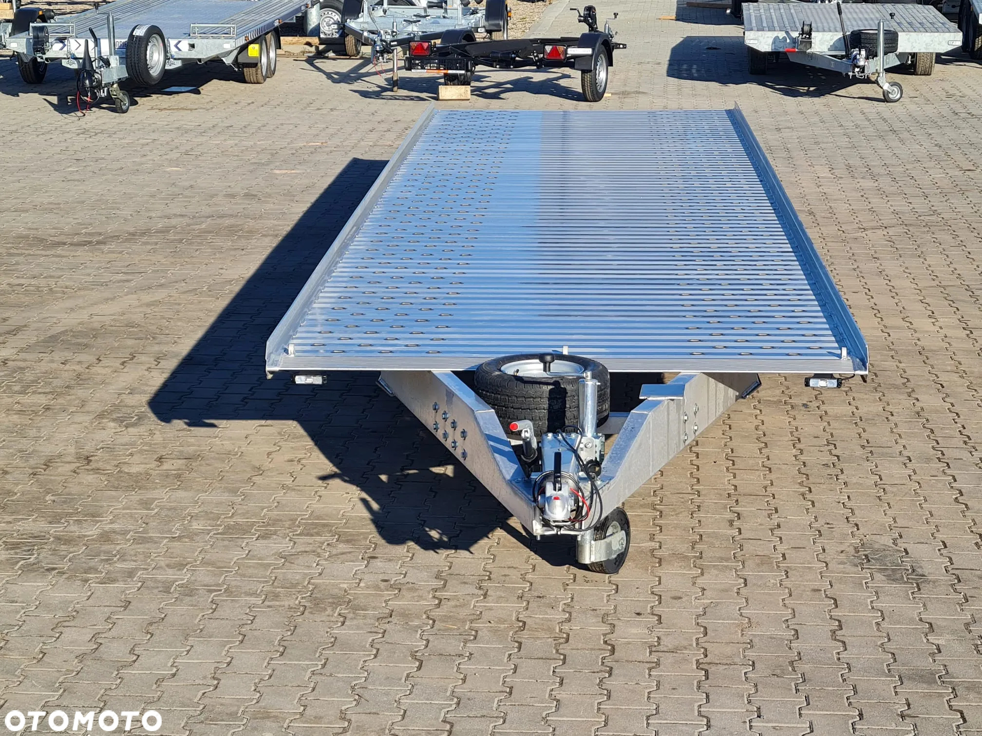 Gromex Dostawa Laweta aluminiowa 850x210cm DMC3500kg platforma na 2 auta OŚWIETLENIE LED - 7