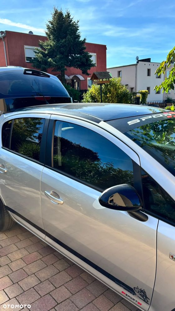 Opel Corsa 1.2 16V Enjoy - 6